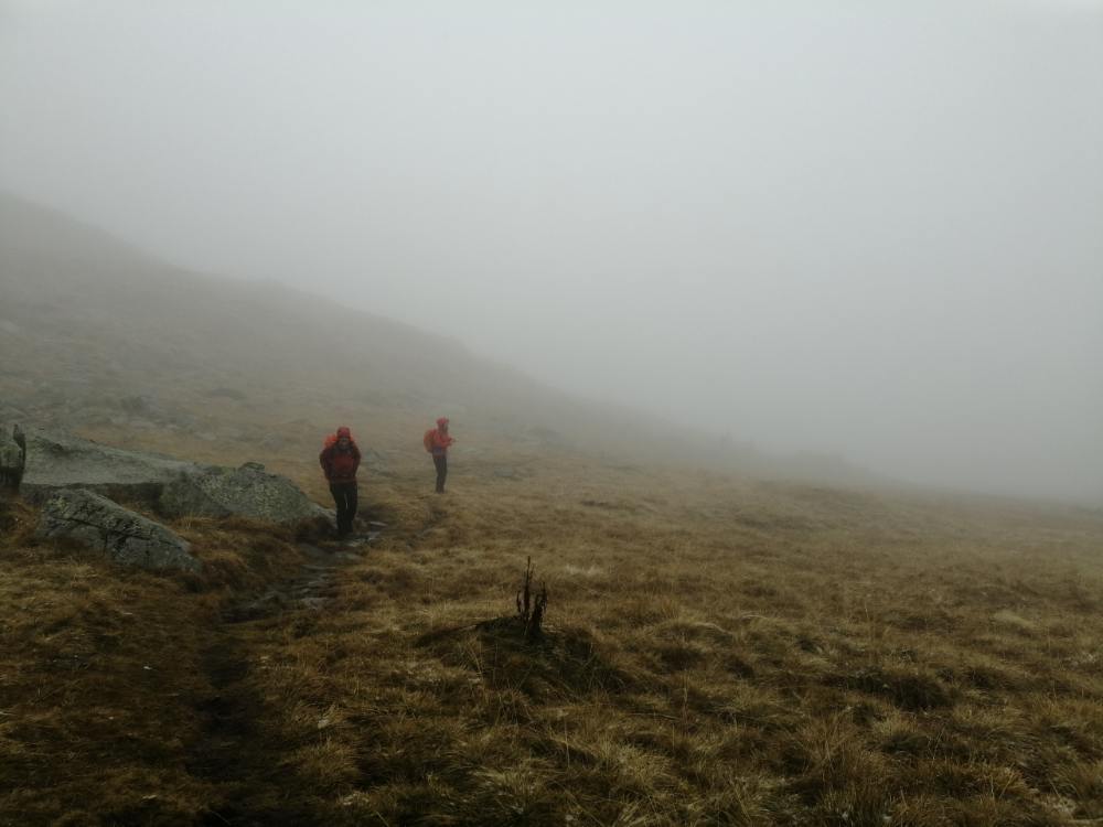 Spersi nella nebbia in Val Camonica