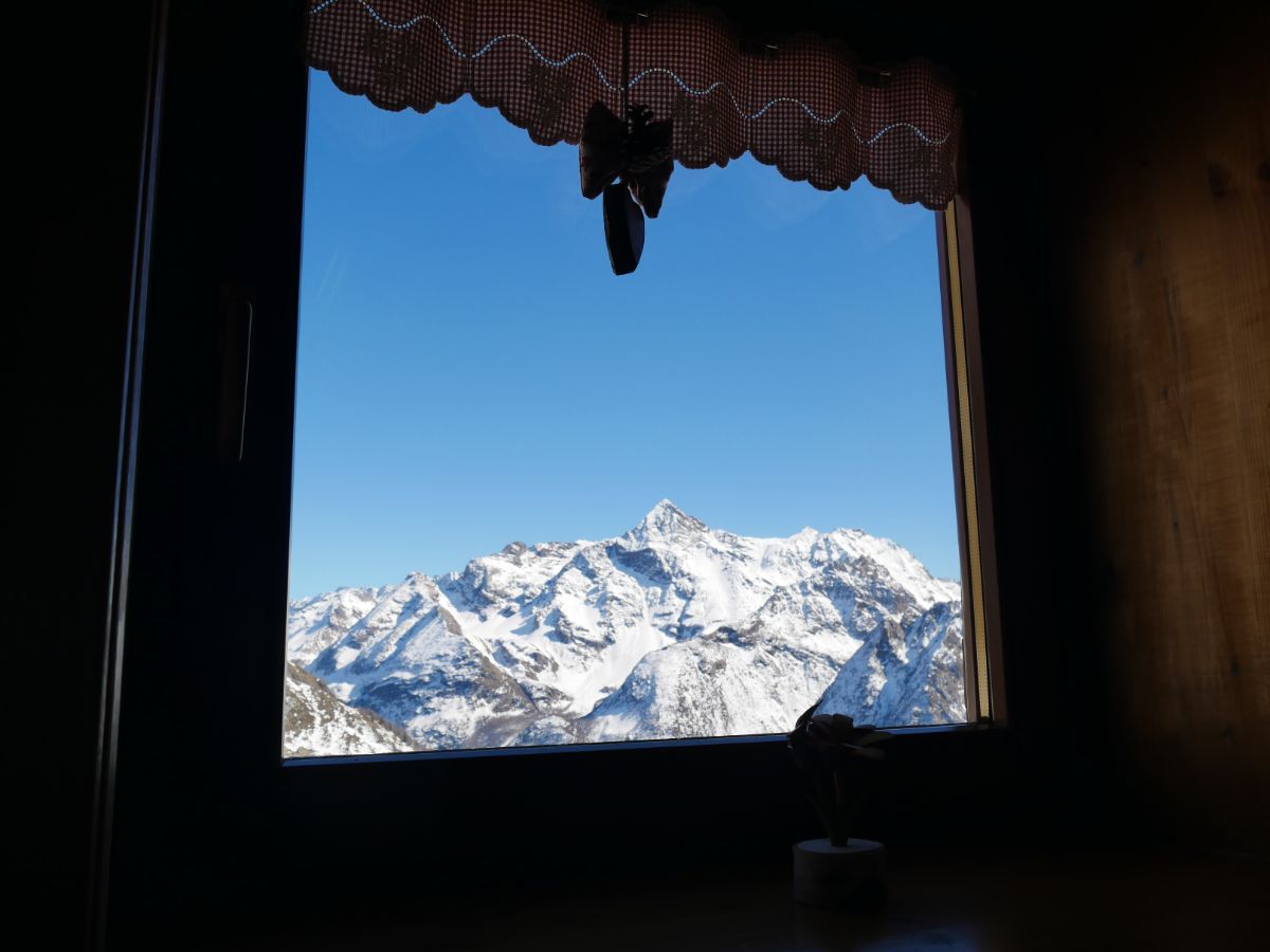 vista dal Rifugio Crête Sèche