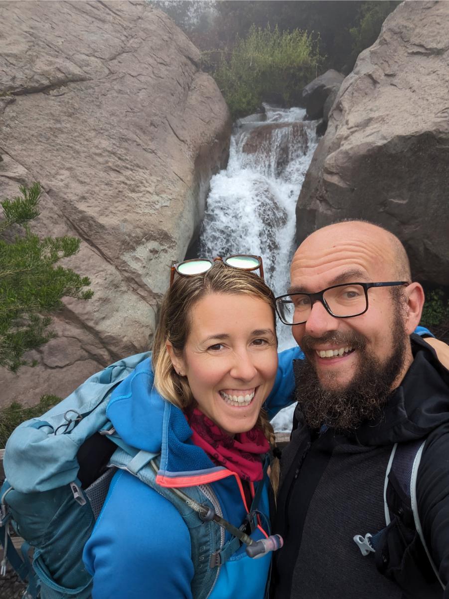 Silvia e Davide nel trekking a Santiago
