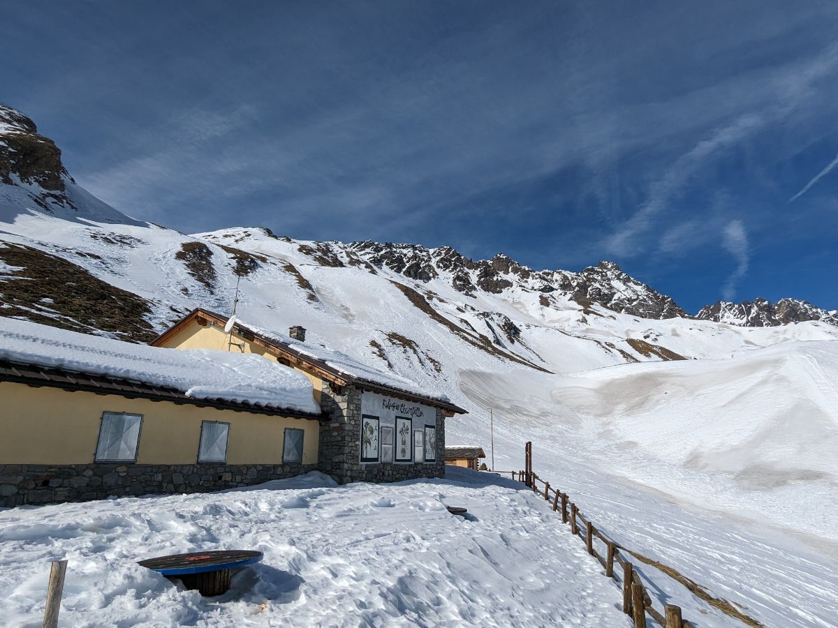 Il Rifugio Champillon Letey 2465 mslm