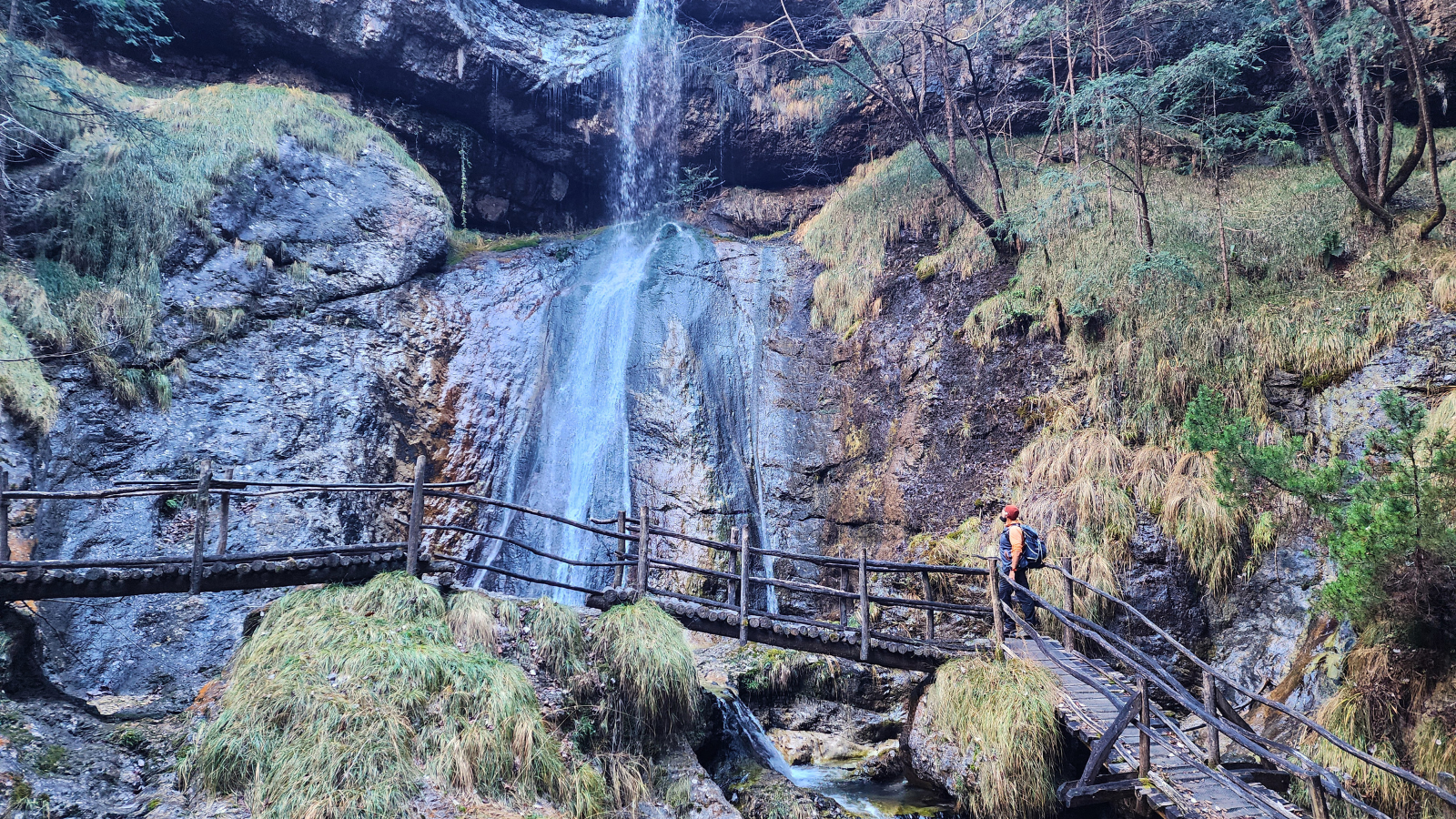 Cascata di Val Montarezze