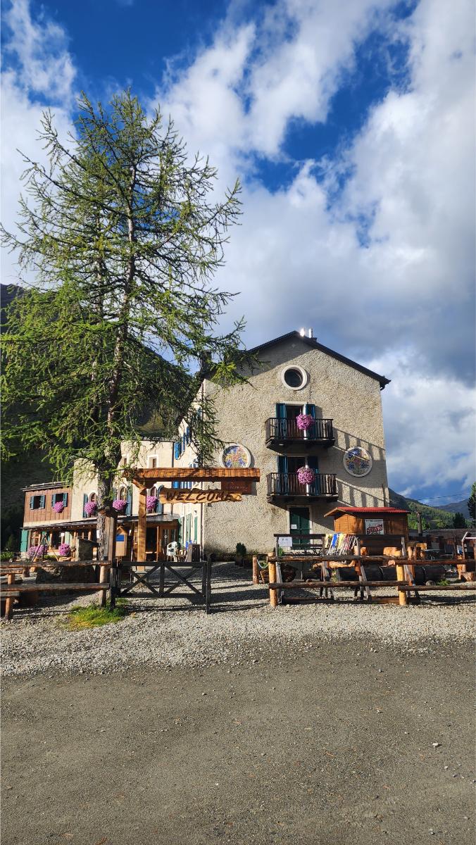 rifugio-ghiacciaio-dei-formi Rifugio Ghiacciaio dei Forni